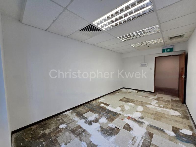 Office for Sale in  Hong Leong Building - Image 1